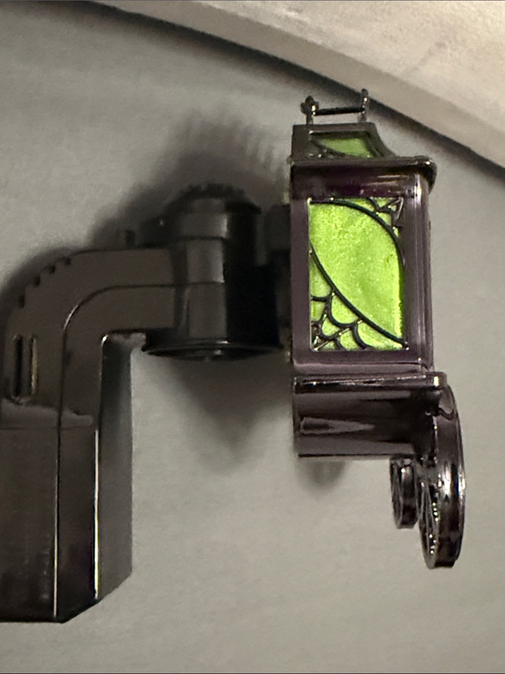 Bath & Body Works Halloween Haunted Carriage Projector Wallflower. Green/Orange - Picture 7 of 8